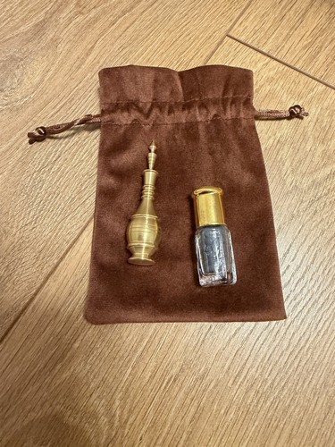 Golden oasis kohl ithmid with - golden,